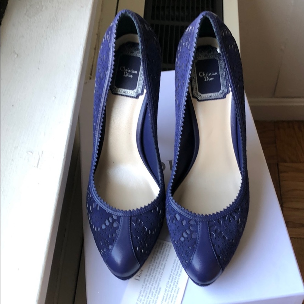 Brand new Christian Dior blue suede pumps
